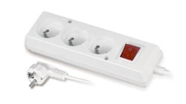 Przedłużacz 3-gniazdowy z uziemieniem 5 m PLASTROL z wyłącznikiem